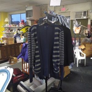 *New listing* American eagle cardigan